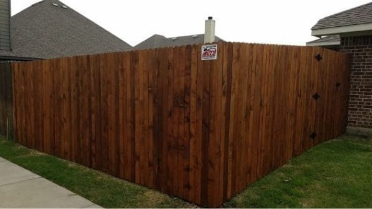 3 Reasons To Love Cedar Pickets Buzz Custom Fence