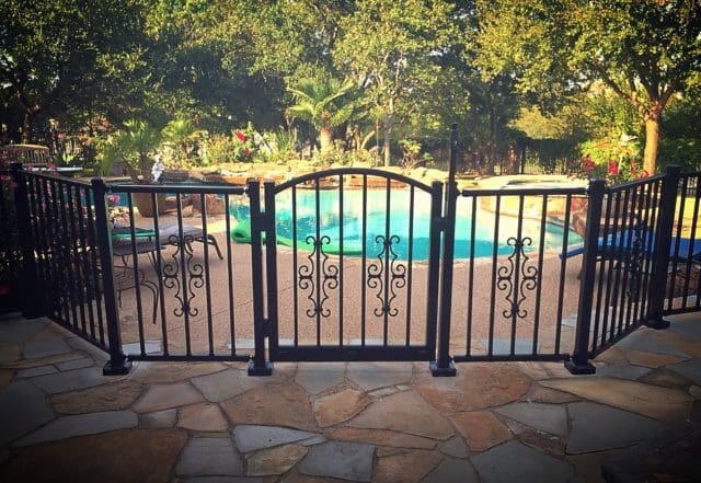 aluminum pool gate