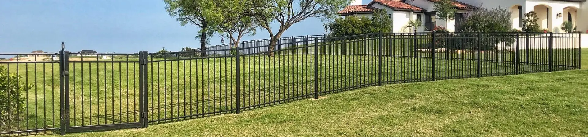 Aluminum Fencing Installed By Buzz Custom Fence In Dfw 3057