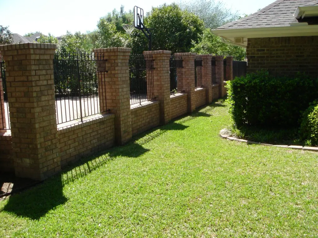 Lake Dallas Fence Company For Installation And Repair Buzz Custom Fence