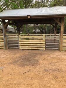 Wooden fence at Dallas Zoo completed by Buzz Custom Fence