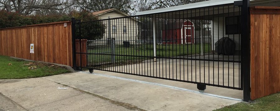 What's the difference between a slide, cantilever and swing drive gate